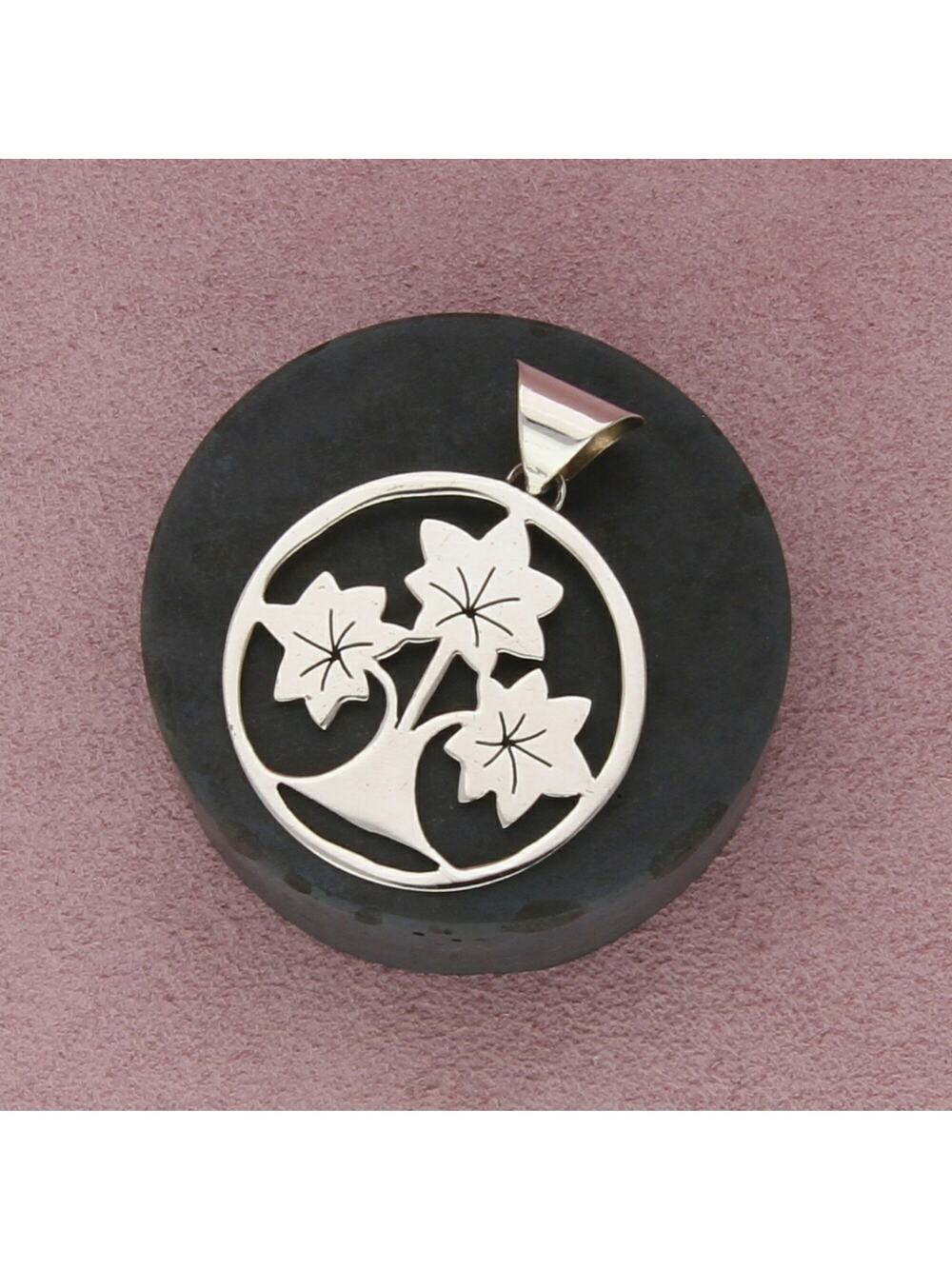 sterling silver vintage floral pendant